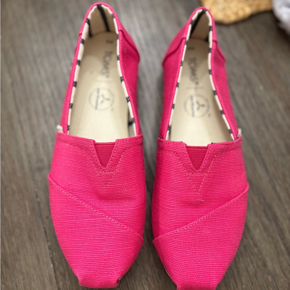 Toms Pink Flats